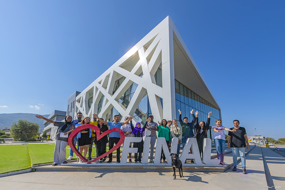 Final University