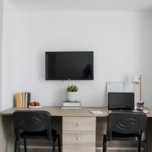 Student Dormitory - Single image 3