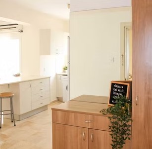 Student Dormitory - Single image 8